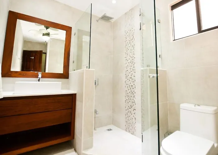 Holiday home Elegant 3br Beachfront With Spacious Interior, Ocean-view Terrace & Direct Access To Playa Flamingo